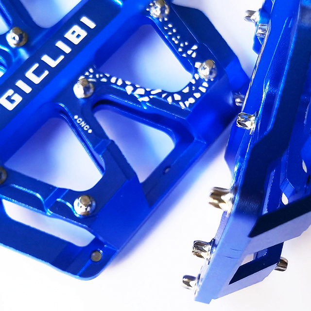 GICLIBI Aluminum Bicycle Pedals 3 Bearings CNC Machined Flat Pedals with Removable Anti-Skid Nails