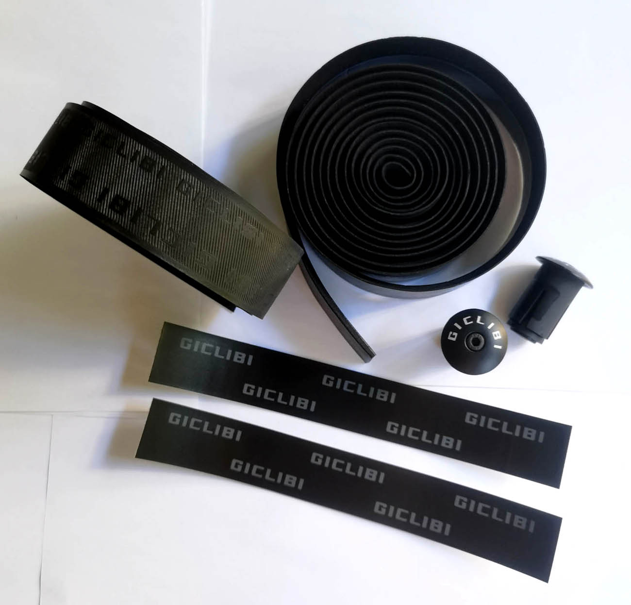 GICLIBI Bicycle Bar Tape, Bike Handlebar Tape, Road Bicycle Handlebar PU Tape, Black Cycling Grip Tape, with Adhesive Backs, Soft Comfortable, Wear Resistant Black